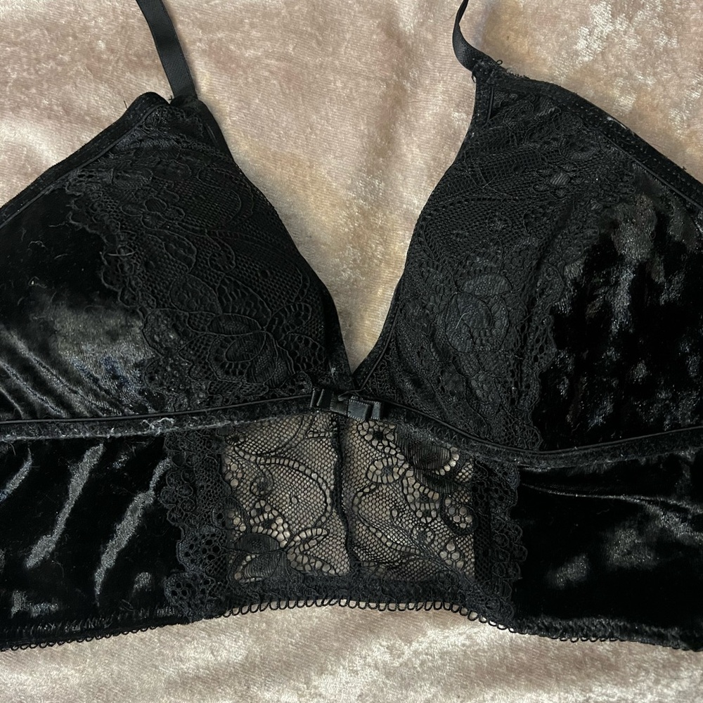 NWOT lace and black velvet bralette
